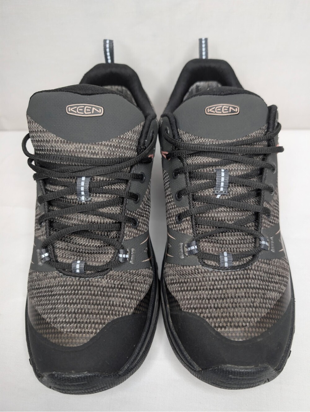 KEEN women's Waterproof Hiking Shoes Size 8.5
